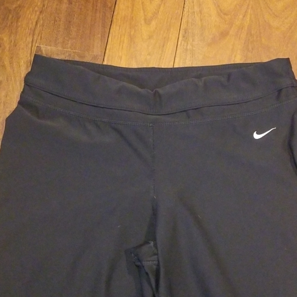 NWOT Nike running capri pants size M - Picture 2 of 8